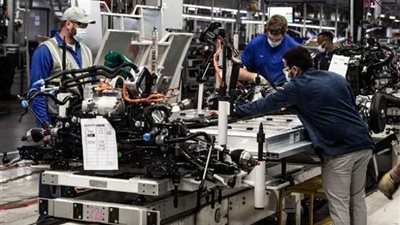 إنتاج المصانع الأمريكية يواصل التراجع خلال ديسمبر 2023