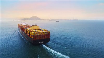 ارتفاع أسعار شحن الحاويات بين آسيا وأوروبا وأمريكا 173%