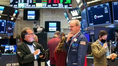  الأسهم الأمريكية تغلق على خسائر.. وهبوط مؤشر S&P من أعلى مستوياته 