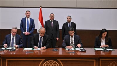 مصر توقع اتفاقية لإنشاء مشروع لطاقة الرياح باستثمارات 1.5 مليار دولار