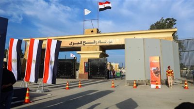 مصر تنفي ادعاءات تحصيل رسوم إضافية بمعبر رفح