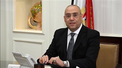 وزير الإسكان يتابع موقف تنفيذ مشروعات المياه والصرف بمحافظتي أسيوط والوادى الجديد