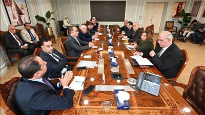 وزير الإسكان ومحافظ بورسعيد يبحثان مقترحات تنفيذ مشروعات سكنية لأهالي المحافظة