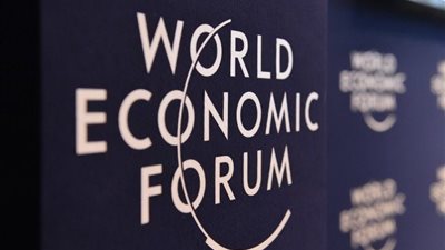 «دافوس» يُطلق تحالفاً عالمياً لسد احتياجات الاقتصادات النامية من الطاقة النظيفة