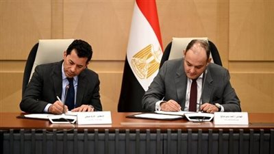 تعاون وزاري لتأسيس غرفة لصناعات الرياضة وتوفير فرص للشباب بالمجمعات الصناعية