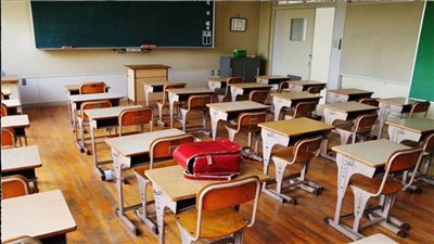الحكومة تكشف حقيقة وقف الامتحانات ببعض المدارس نتيجة تفشي مرض الجديري المائي 