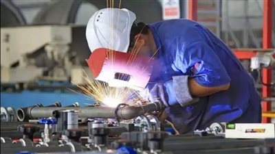 الحكومة تستهدف زيادة الإنتاج الصناعي المصري إلى 3.23 تريليون جنيه