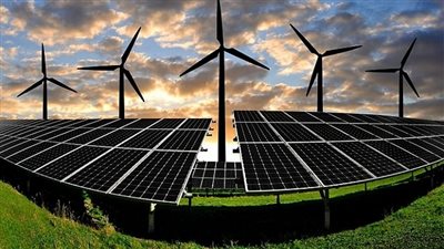 «الكهرباء» تدرس طرح إنشاء مجمع جديد للطاقة المتجددة باستثمارات 2.5 مليار دولار