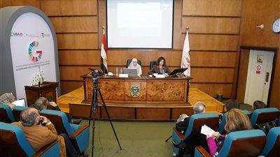 «التخطيط القومي» يعقد رابع حلقات المتابعات العلمية حول تقرير «تنافسية الاقتصادات العربية»