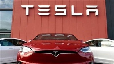 شركة Tesla تستدعي 2.2 مليون سيارة كهربائية بأمريكا