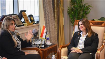 «الهجرة» تبحث التعاون مع البنك المركزي لدعم جهود التدريب من أجل التوظيف