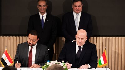 توقيع اتفاقية لإنشاء أول كابل بحري يربط بين مصر وألبانيا