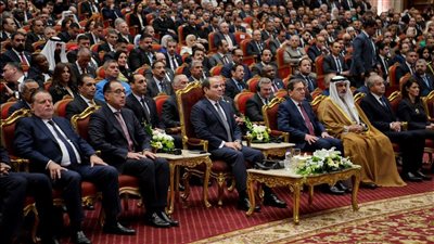 الرئيس السيسي يحمل بعض الدول المتقدمة مسؤولية تفاقم أزمة التغير المناخي بالعالم