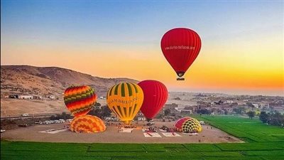 إلغاء رحلات البالون الطائر في الأقصر بسبب سرعة الرياح