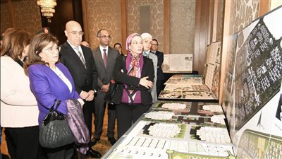 وزيرا الإسكان والبيئة يفتتحان معرض المشروعات المقدمة لمسابقة تصميم «الإسكان الأخضر»