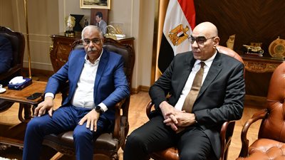 وزير الرياضة يتابع آخر الاستعدادات لنهائي كأس مصر بين الأهلي والزمالك بالسعودية