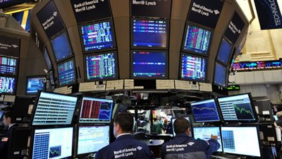 الأسهم الأمريكية تفتح منخفضة بفعل مخاوف اليونان وبيانات صينية