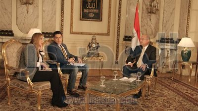 رئيس الوزراء يعقد أول لقاء تليفزيوني له في برنامج 