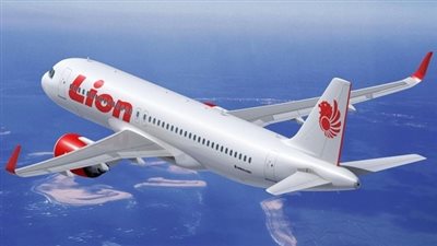 فقدان طائرة تابعة للشرطة الإندونيسية على متنها 13 شخصًا