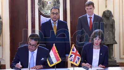 مدبولي يشهد توقيع مذكرة تفاهم بين 