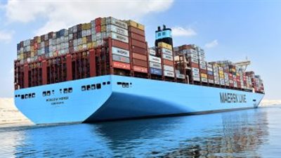 41 سفينة تعبر المجرى الملاحى لقناة السويس بحمولات 2.3 مليون طن