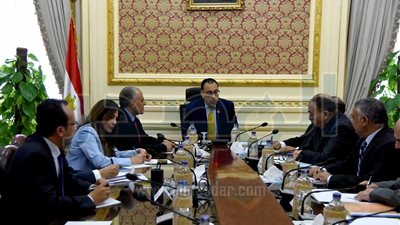 رئيس الوزراء يؤكد أهمية الالتزام بالمساحات المحددة لزراعة الأرز  