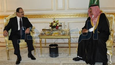 وزير الداخلية يبحث سبل التعاون مع نظيره السعودي