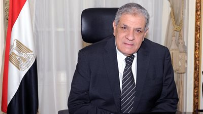 محلب يلتقى وزير المالية الكويتى  