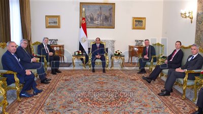السيسى يؤكد ضرورة تكثيف التشاور والتنسيق بين مصر والاتحاد الأوروبى