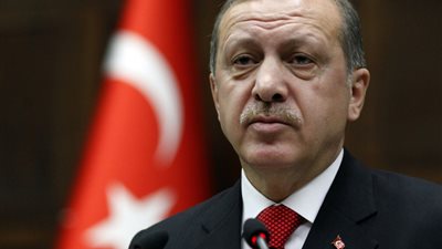 إردوغان يدعو إلى تشكيل الحكومة بسرعة و أوغلو يؤكد الائتلافات ليست الأنسب لتركيا