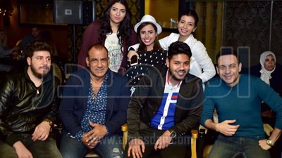 بالصور.. نجوم الفن يحتفلون بعيد ميلاد زوجة حمادة هلال