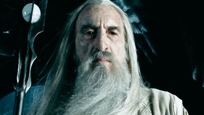 بالفيديو.. وفاة الممثل البريطاني كريستوفر لي عن عمر يناهز 93 عاماً