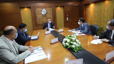 وزير النقل: 46,8 مليار جنيه تكلفة تطوير نظم إشارات خطوط السكة الحديد