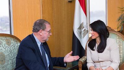 وزيرة السياحة تجرى لقاءًا مع المذيع الأمريكي 