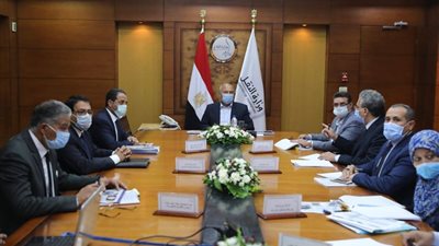 وزير النقل: تنفيذ 22 مشروع مترو أنفاق بتكلفة 512 مليار جنيه حتي 2024