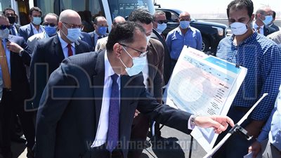 رئيس الوزراء يتفقد الطرق والمحاور الجديدة بمدينة 6 أكتوبر