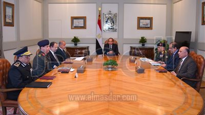 السيسي يوجه بتكثيف الجهود لضبط منفذي تفجير الكنيسة البطرسية