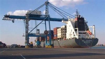 ميناء بورتوفيق يستقبل 140 سيارة قادمةً من جدة