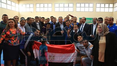 بالصور.. وزير الشباب يشهد الحفل الختامي لعروض الجامعات الرياضية بالأقصر