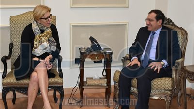 وزير البترول يستقبل مسؤول البحث والاستكشاف بـ