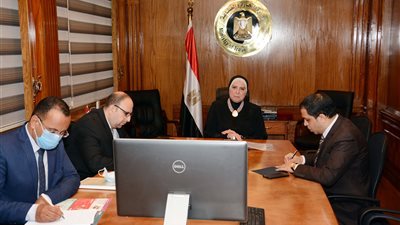 نيفين جامع: دراسة رفع الحد الأقصى للاقراض للجمعيات الأهلية