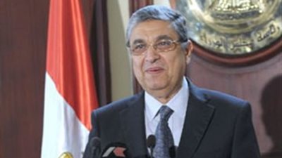 شاكر: دراسة تطبيق تعليمات الرئيس السيسى بعدم زيادة أسعار الكهرباء حتى 200 كيلوات