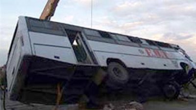 مصرع 22 عاملا على الأقل في انقلاب أتوبيس بترعة المريوطية