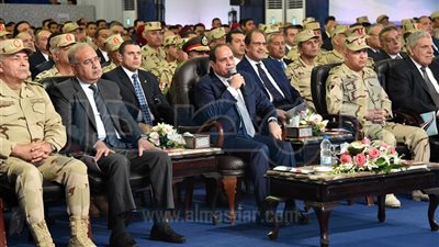 السيسي يعطي إشارة البدء لافتتاح مشروع الإسكان الاجتماعي بسفاجا