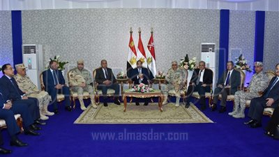 السيسي: الانتهاء من تطوير العشوائيات منتصف 2018