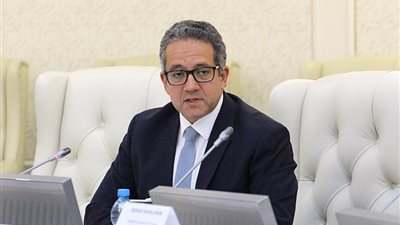 مائدة مستديرة بين وزير السياحة ونظيره البيلاروسى وكبار منظمى الرحلات