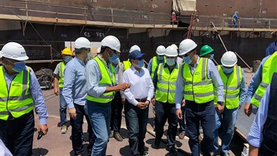 «الملا»: تطوير وتحديث منظومة نقل وتداول وتوزيع المنتجات البترولية