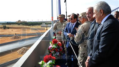 السيسي: المشروعات الضخمة لتلبية مطالب واحتياجات الشعب
