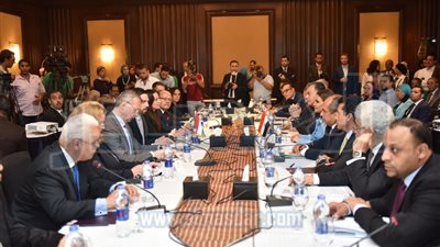  وزيرة الاستثمار تدعو الشركات المجرية إلى توسيع أنشطتها فى مصر