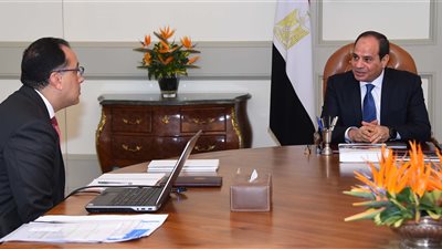 السيسي يستعرض الموقف التنفيذى للأعمال الإنشائية بالمدن الجديدة